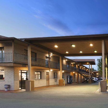 Days Inn By Wyndham Cortez Exteriör bild